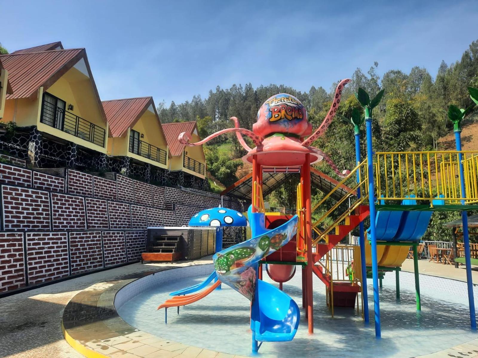Hotel Nature Bromo And Resort パスルアン エクステリア 写真