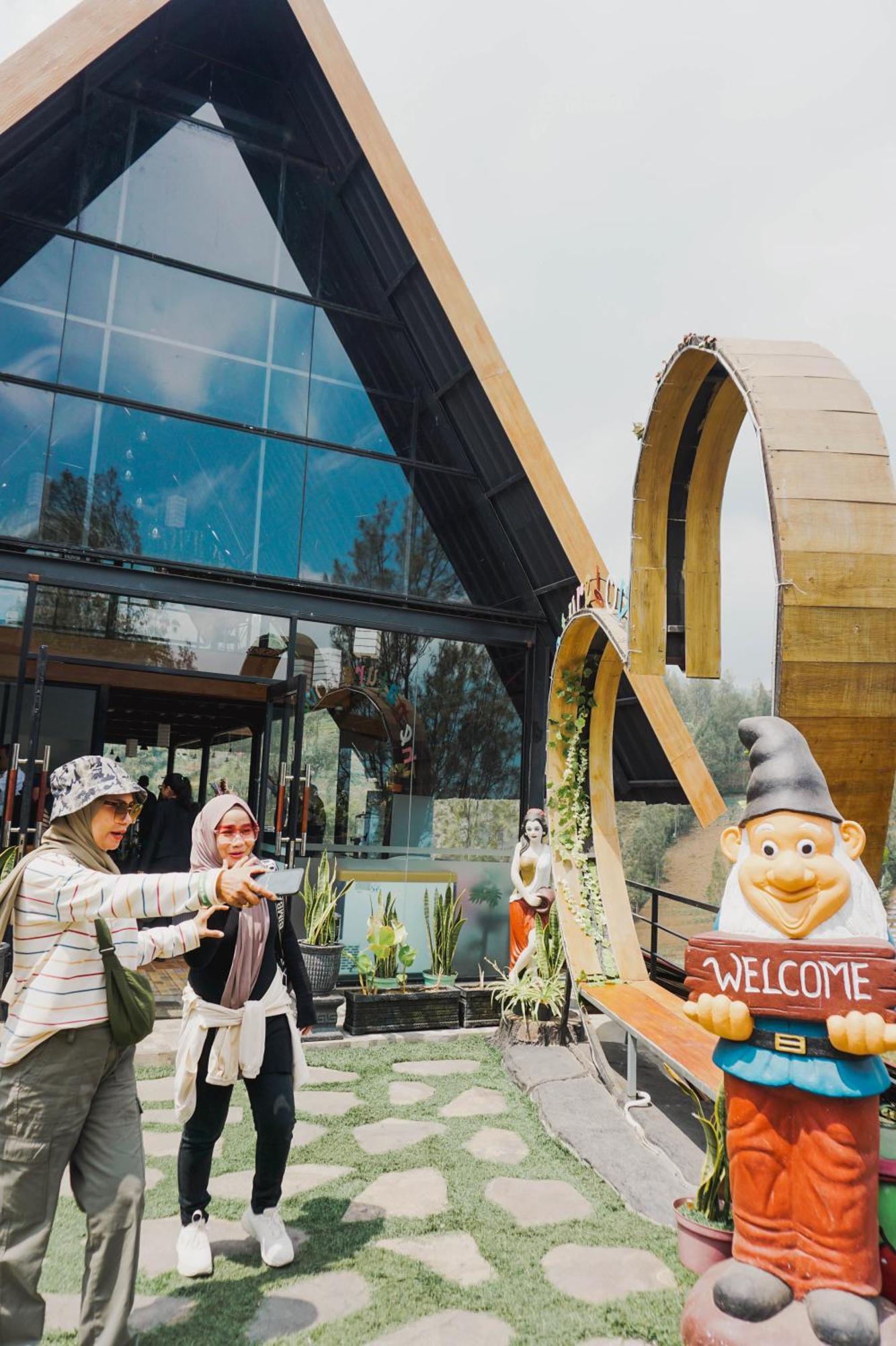 Hotel Nature Bromo And Resort パスルアン エクステリア 写真