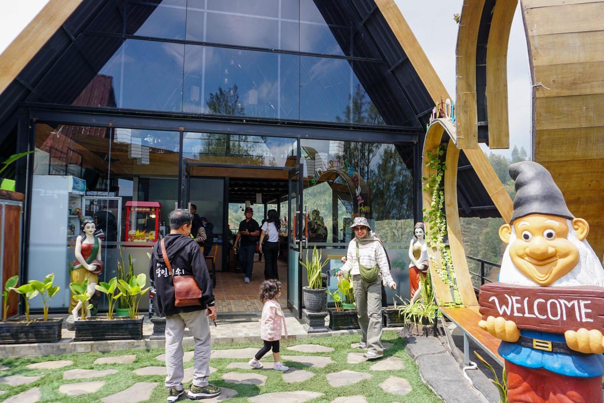 Hotel Nature Bromo And Resort パスルアン エクステリア 写真